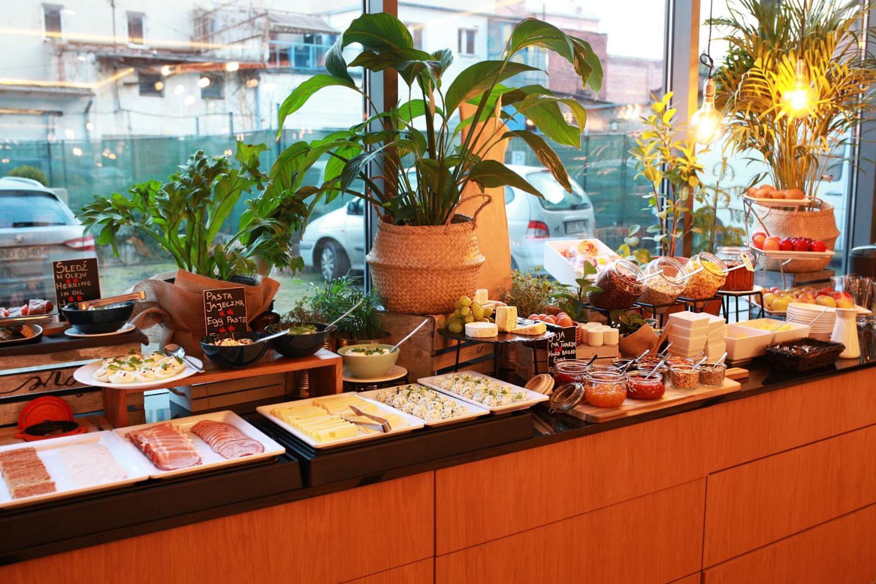 Rest Apartments วรอตซวาฟ ภายนอก รูปภาพ